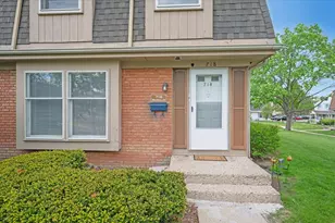 718 Newton Ct, Schaumburg, IL 60193 - Photo 3