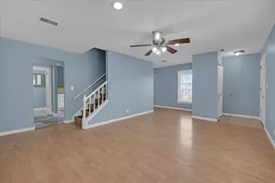 718 Newton Ct, Schaumburg, IL 60193 - Photo 5