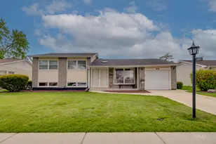 691 Westmere Rd, Des Plaines, IL 60016 - Photo 3