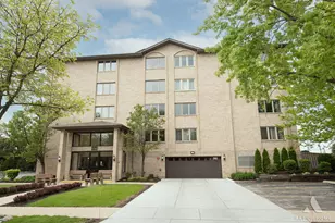 9510 S Kolmar Ave, Oak Lawn, IL 60453 - Photo 3