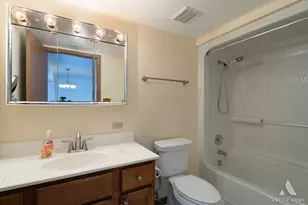 9510 S Kolmar Ave, Oak Lawn, IL 60453 - Photo 25