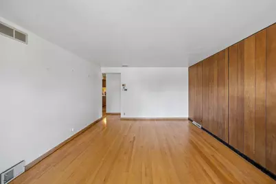 14522 S Calhoun Avenue, Burnham, IL 60633 - Photo 3