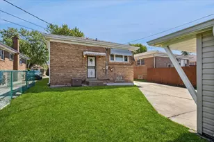 14522 S Calhoun Ave, Burnham, IL 60633 - Photo 19