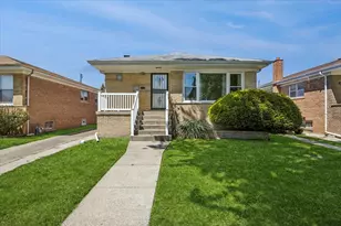 14522 S Calhoun Ave, Burnham, IL 60633 - Photo 1
