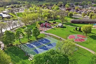 5721 W 103rd St, Oak Lawn, IL 60453 - Photo 15