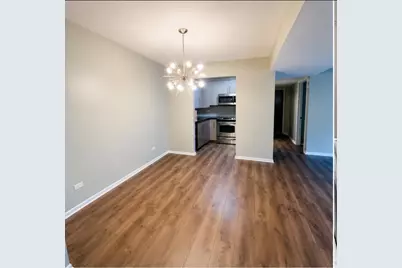 5721 W 103rd Street #203, Oak Lawn, IL 60453 - Photo 9
