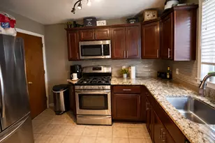 742 E 105th St, Chicago, IL 60628 - Photo 7