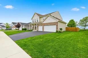 2013 Rosehall Dr, Joliet, IL 60431 - Photo 45