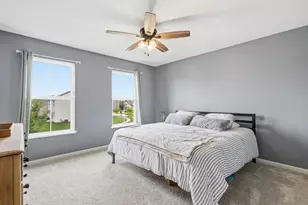 2013 Rosehall Dr, Joliet, IL 60431 - Photo 21