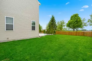 2013 Rosehall Dr, Joliet, IL 60431 - Photo 35