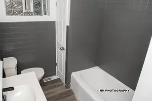 9540 S Bennett Ave, Chicago, IL 60617 - Photo 9