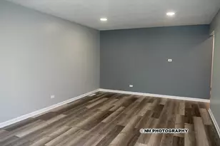9540 S Bennett Ave, Chicago, IL 60617 - Photo 3