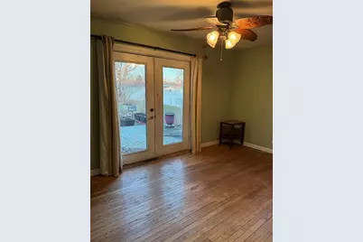 655 W Comstock Avenue, Elmhurst, IL 60126 - Photo 9