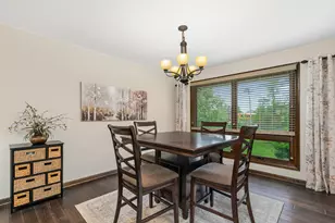 1107 Valley Ln, Lockport, IL 60441 - Photo 11