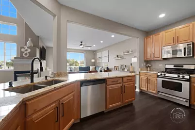 2530 Lorraine Circle, Geneva, IL 60134 - Photo 17