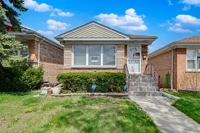7004 W Foster Avenue, Chicago, IL 60656 - Photo 1