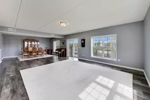 601 W Rand Rd, Arlington Heights, IL 60004 - Photo 3