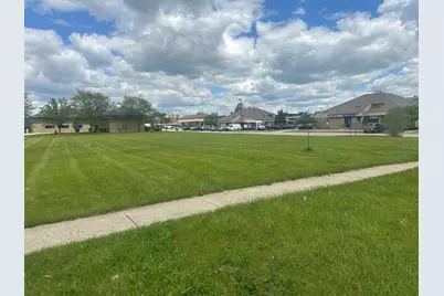 99 W Merchants Drive, Oswego, IL 60543 - Photo 3