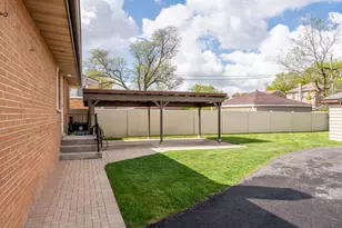 2234 S 18th Ave, Broadview, IL 60155 - Photo 7