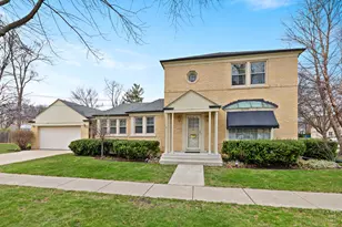 400 W Milburn Ave, Mount Prospect, IL 60056 - Photo 1