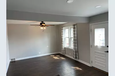 5711 S Menard Avenue, Chicago, IL 60638 - Photo 3