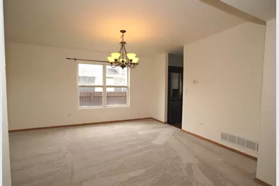 10 Beaver Creek Court, Bolingbrook, IL 60490 - Photo 7