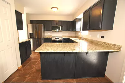 10 Beaver Creek Court, Bolingbrook, IL 60490 - Photo 9