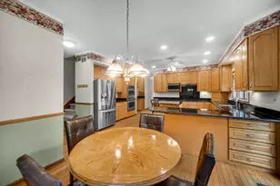 1183 Silo Hill Dr, Grayslake, IL 60030 - Photo 19