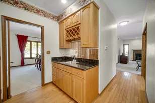 1183 Silo Hill Dr, Grayslake, IL 60030 - Photo 15