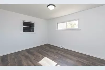 2123 N McAree Road, Waukegan, IL 60087 - Photo 13