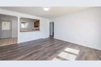 2123 N McAree Road, Waukegan, IL 60087 - Photo 7