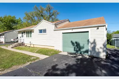 2123 N McAree Road, Waukegan, IL 60087 - Photo 3