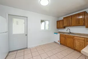 2123 N McAree Rd, Waukegan, IL 60087 - Photo 11