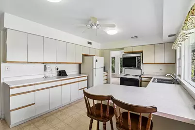 27942 W Flynn Creek Drive, Barrington, IL 60010 - Photo 11