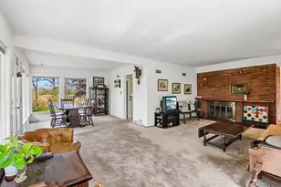27942 W Flynn Creek Dr, Barrington, IL 60010 - Photo 3
