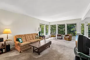 27942 W Flynn Creek Dr, Barrington, IL 60010 - Photo 5