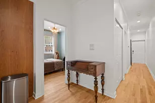 7300 N Hamilton Ave, Chicago, IL 60645 - Photo 7