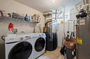 7300 N Hamilton Ave, Chicago, IL 60645 - Photo 21