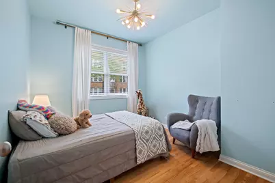 7300 N Hamilton Avenue #1S, Chicago, IL 60645 - Photo 9