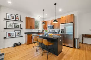 7300 N Hamilton Ave, Chicago, IL 60645 - Photo 5