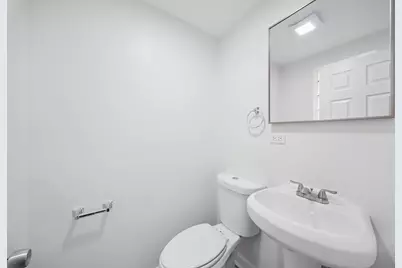 8906 S Crandon Avenue, Chicago, IL 60617 - Photo 11