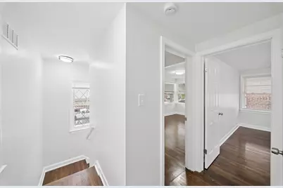 8906 S Crandon Avenue, Chicago, IL 60617 - Photo 13
