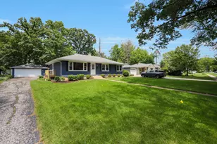 1615 E Evergreen St, Wheaton, IL 60187 - Photo 23