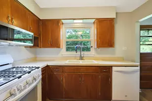 1615 E Evergreen St, Wheaton, IL 60187 - Photo 11