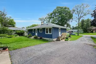 1615 E Evergreen St, Wheaton, IL 60187 - Photo 29