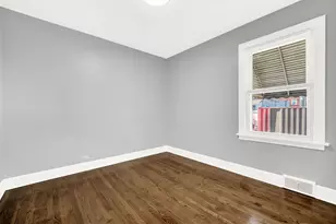 3143 W 53rd Pl, Chicago, IL 60632 - Photo 5