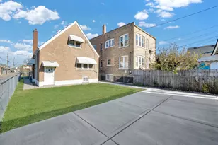 3143 W 53rd Pl, Chicago, IL 60632 - Photo 21