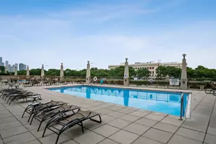 1335 S Prairie Ave, Chicago, IL 60605 - Photo 15