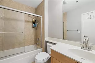 1335 S Prairie Ave, Chicago, IL 60605 - Photo 11