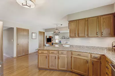4261 Oak Knoll Lane, Hoffman Estates, IL 60192 - Photo 13